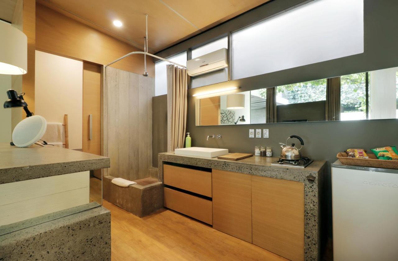 Clio Apartment Seminyak  Ngoại thất bức ảnh